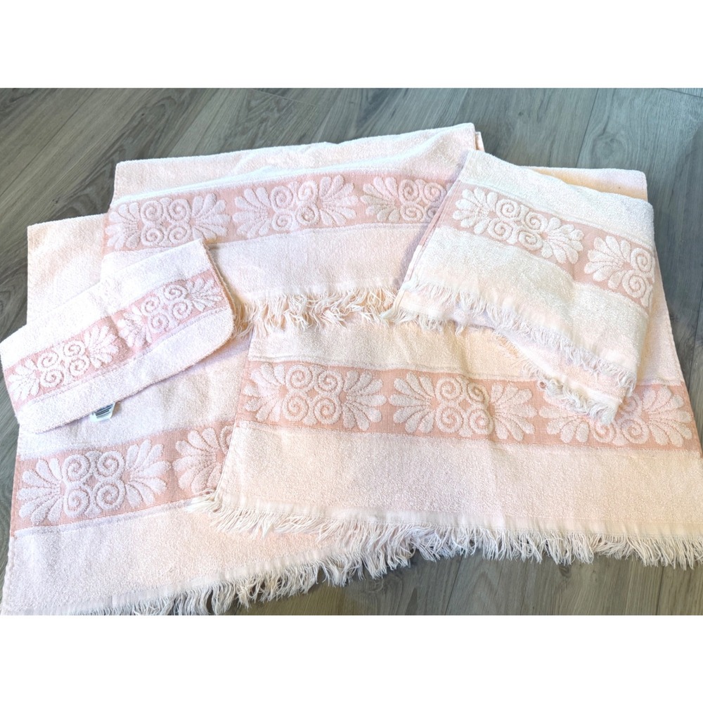 Vintage Cannon Santa Cruz Peach Pink Towel Set 5pc Floral Fringe Made in USA